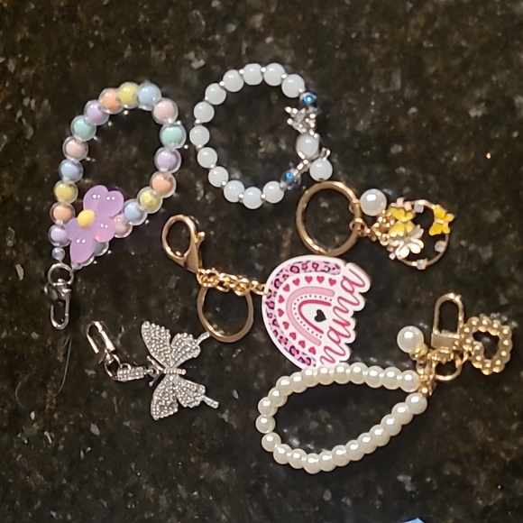 The Happy Bundle Over 25 Pieces - Picture 11 of 11